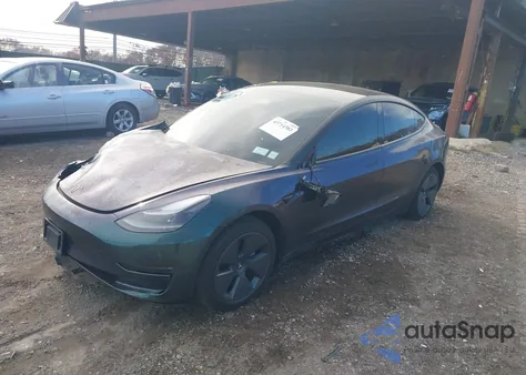 2022 Tesla Model 3 Long Range Dual Motor All-Wheel Drive z USA, uszkodzony, nr VIN 5YJ3E1EB6NF226910